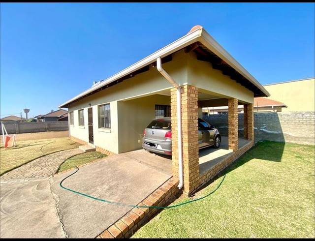 3 BEDROOM HOUSE FOR SALE IN AZAADVILLE GARDENS